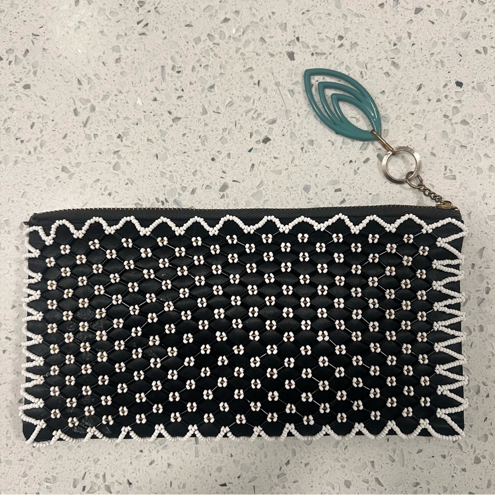VINTAGE 1930s-40s Beaded Daisy Design Clutch with Original Teal Zipper Charm